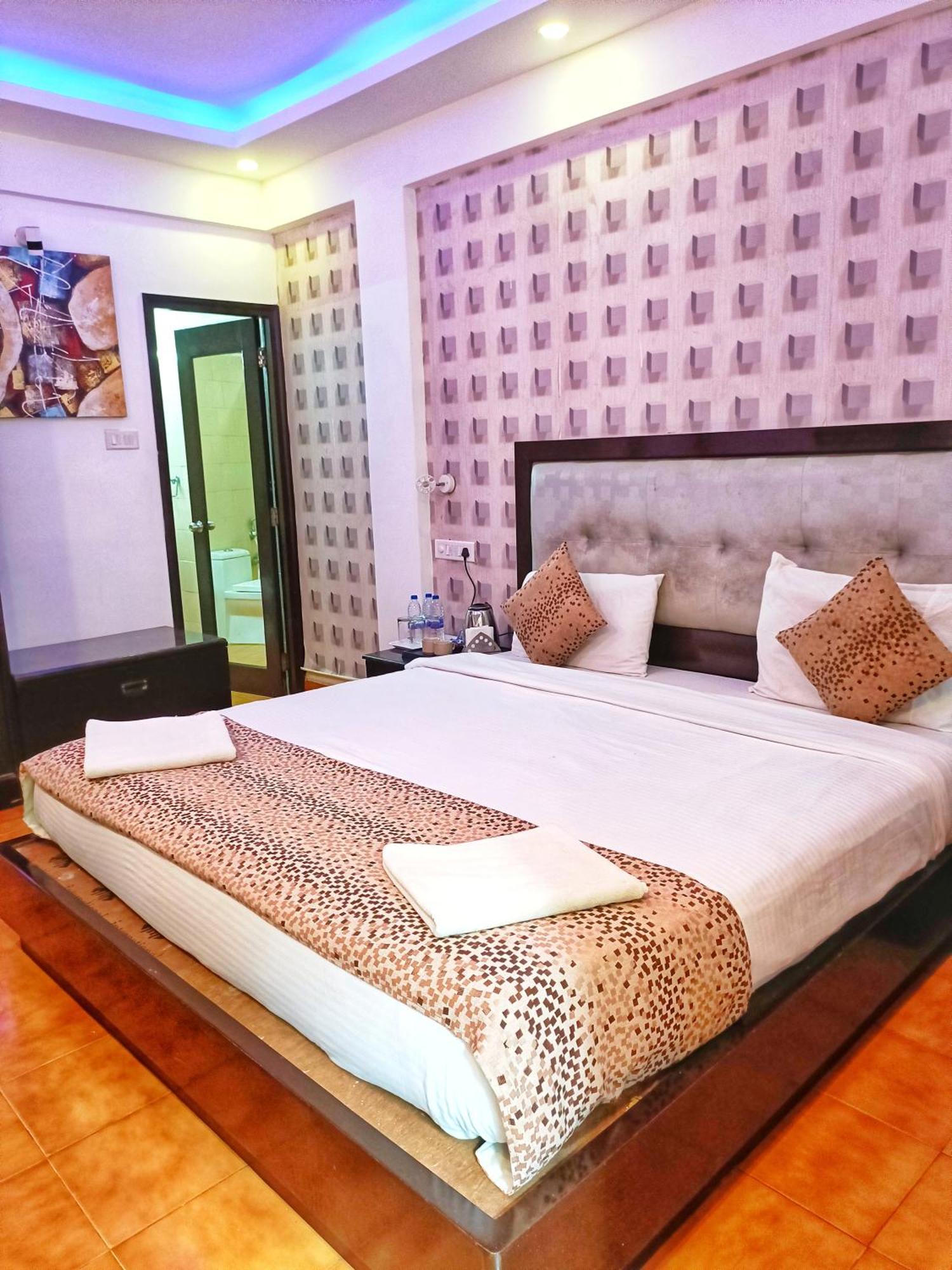 Fusion Resorts Candolim Exterior photo