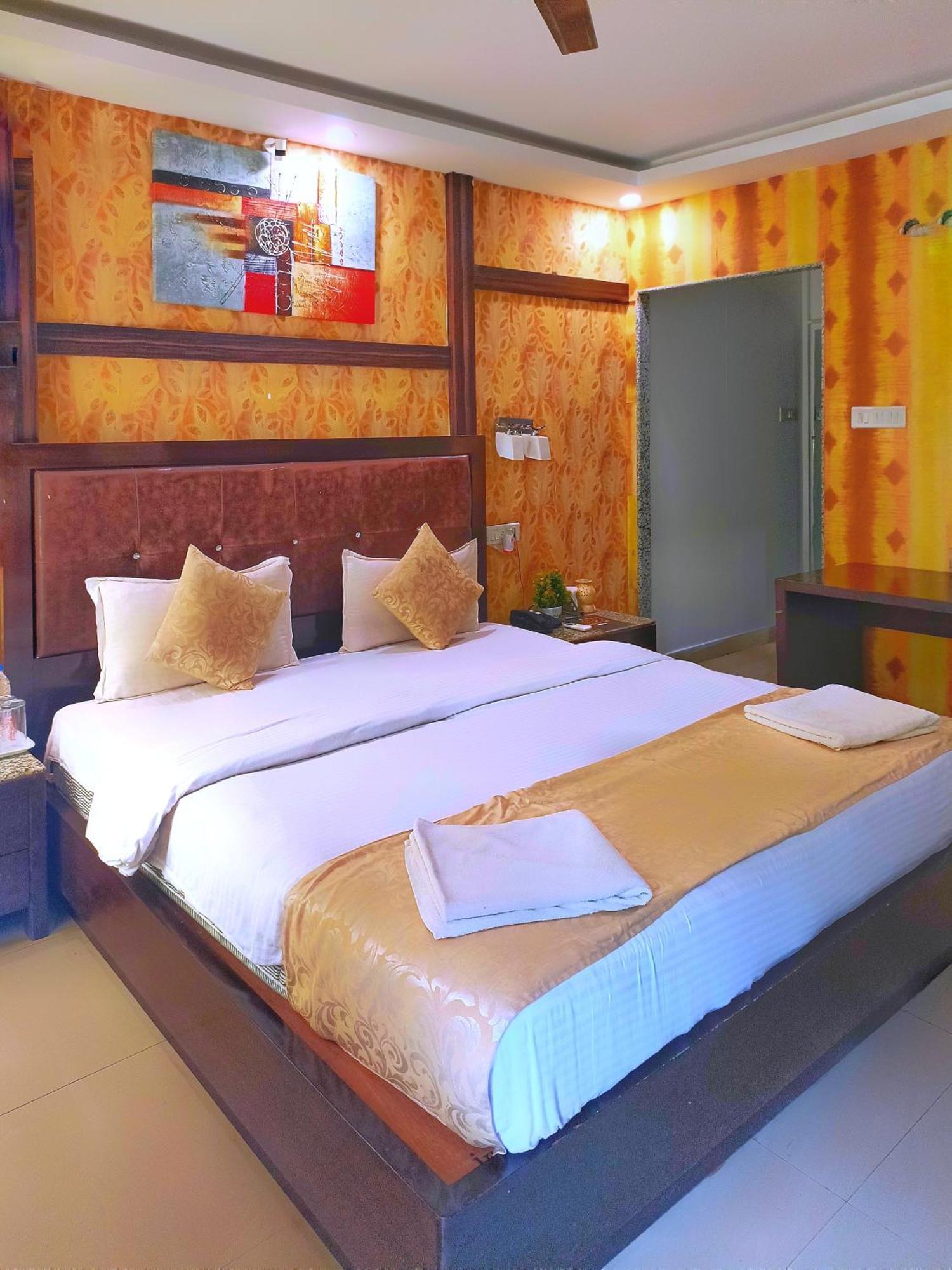 Fusion Resorts Candolim Exterior photo